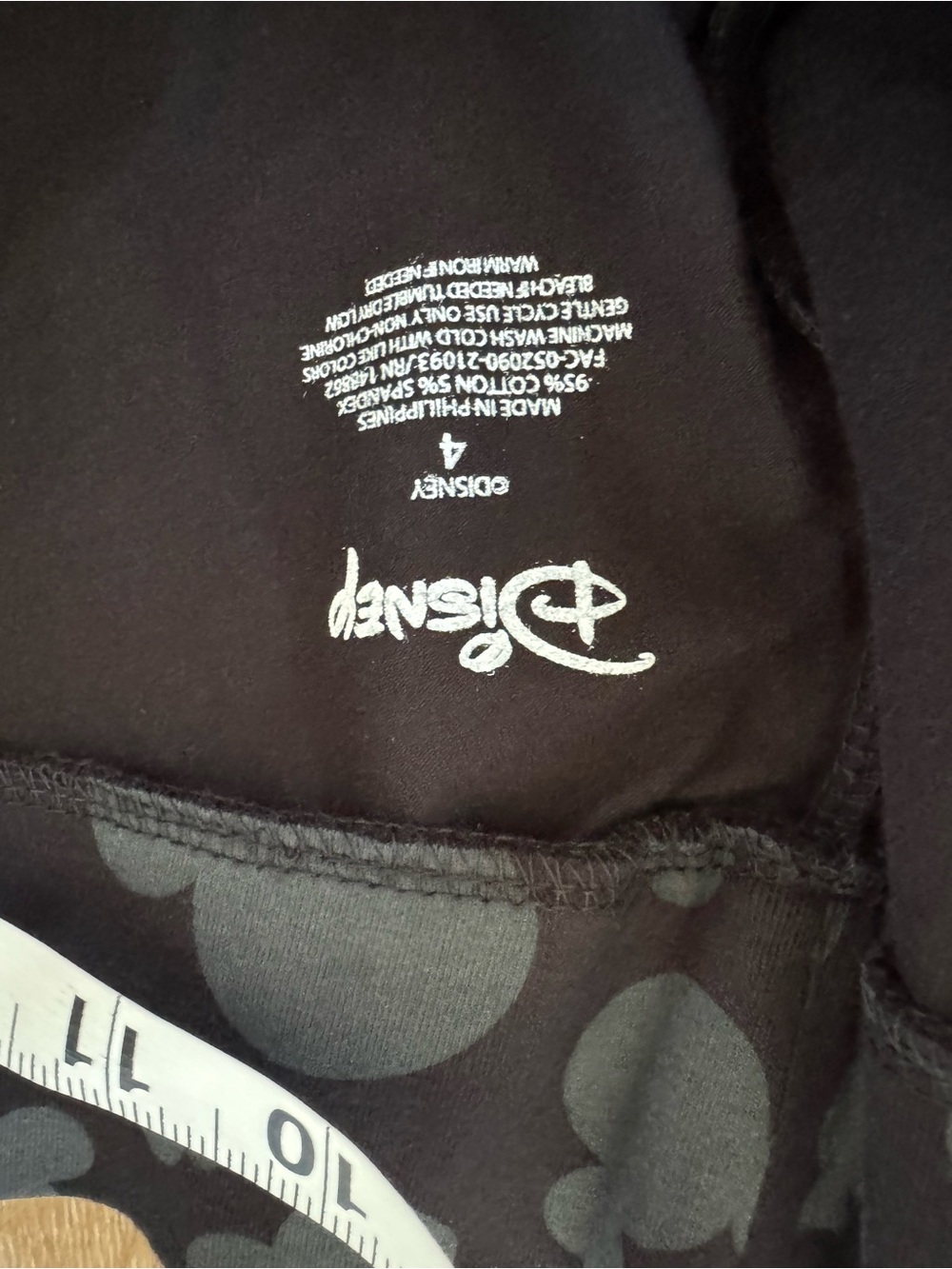 TORRID DISNEY MICKEY HEAD CROP LEGGINGS SIZE 4X new with tags - Picture 6 of 7